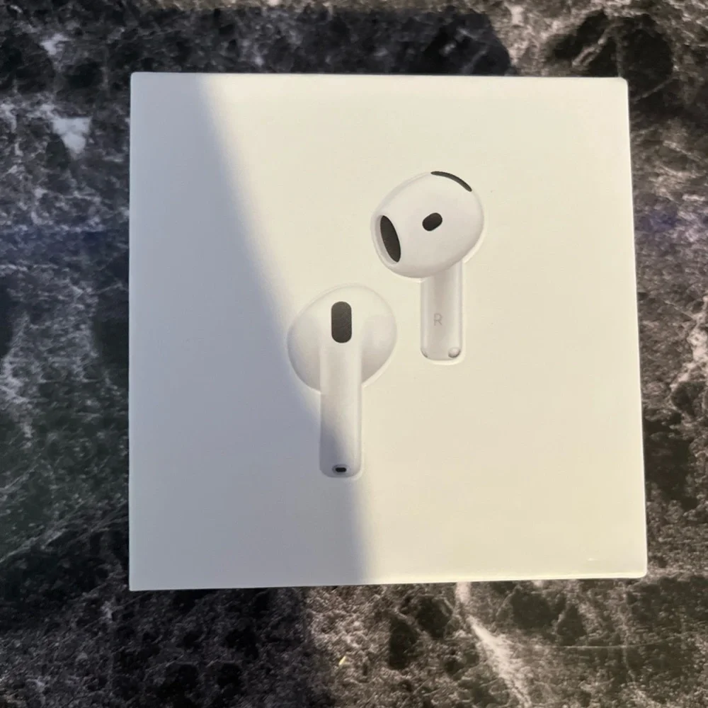 Apple Wireless Earbuds - White